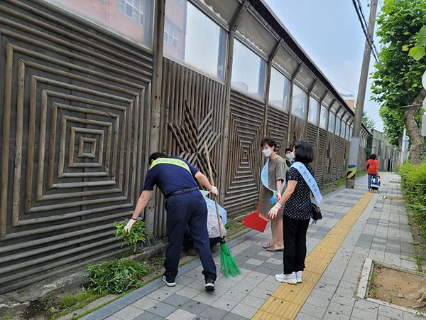 만수4동, 통장협의회 클린업데이 실시 사진