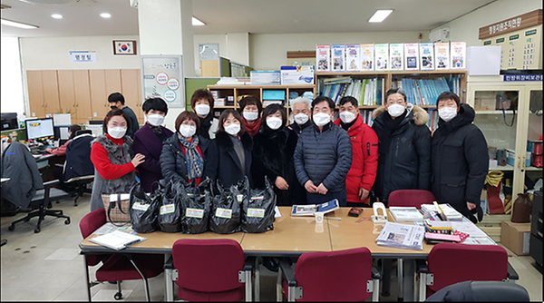 만수4동 지역사회보장협의체 반찬 나눔 사진