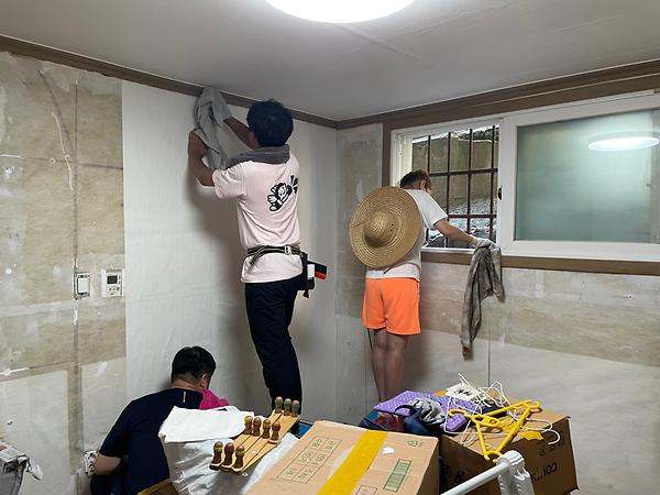 아기천사들의합창인천봉사단, 간석3동 취약계층에 집수리봉사 실시 사진