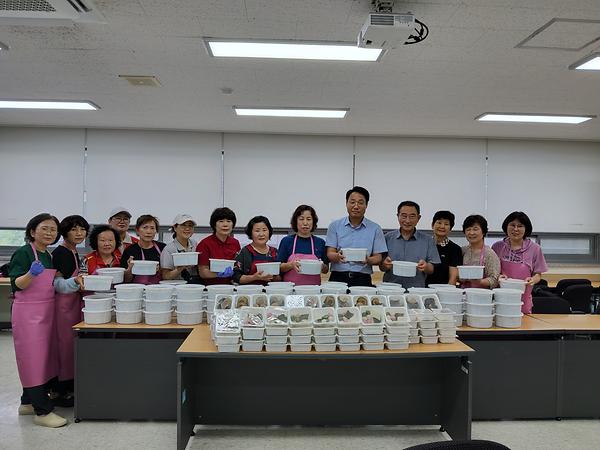 구월2동 통장자율회, 이웃돌봄 대상자에 건강반찬 나눔 사진