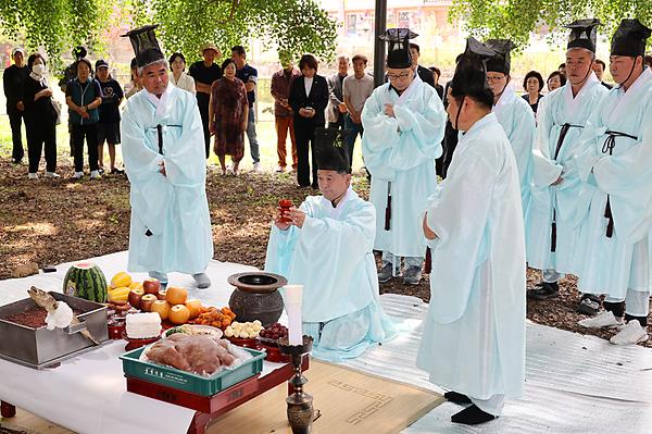 장수동 만의골 은행나무 당제 사진